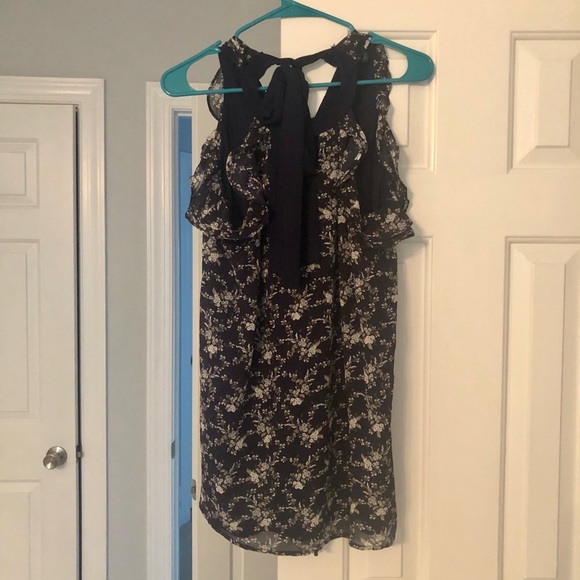 💐 Miss Chievous Sleeveless Blouse Size M 💐 - Picture 2 of 8